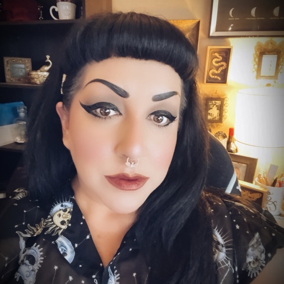 Meet your Posher, Alejandra - Picture 4 of 8